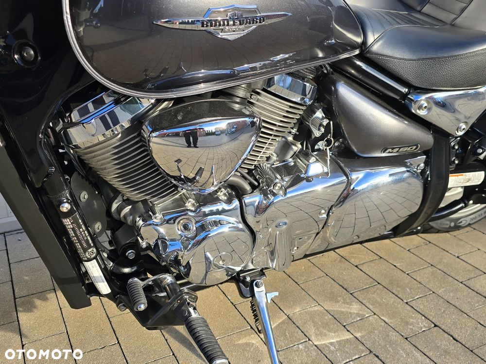 Suzuki Boulevard - 12