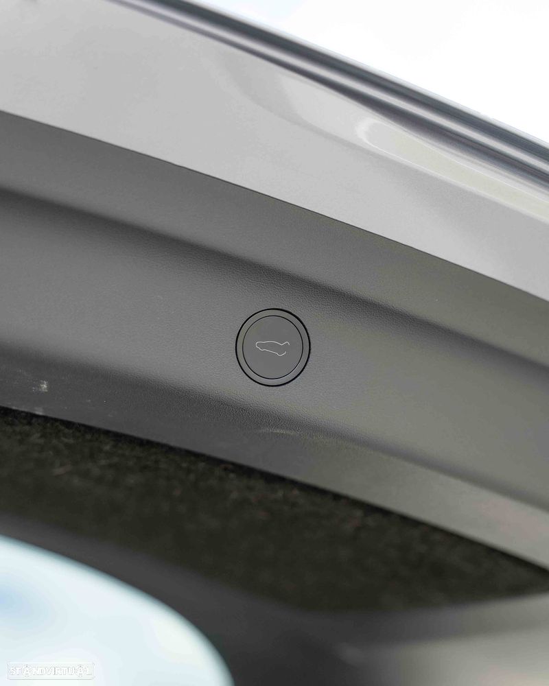 Tesla Model Y Performance Tração Integral - 28