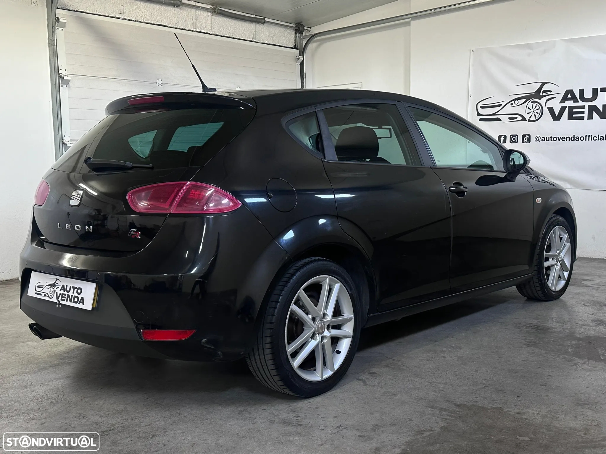 SEAT Leon 2.0 TDI FR DPF - 7