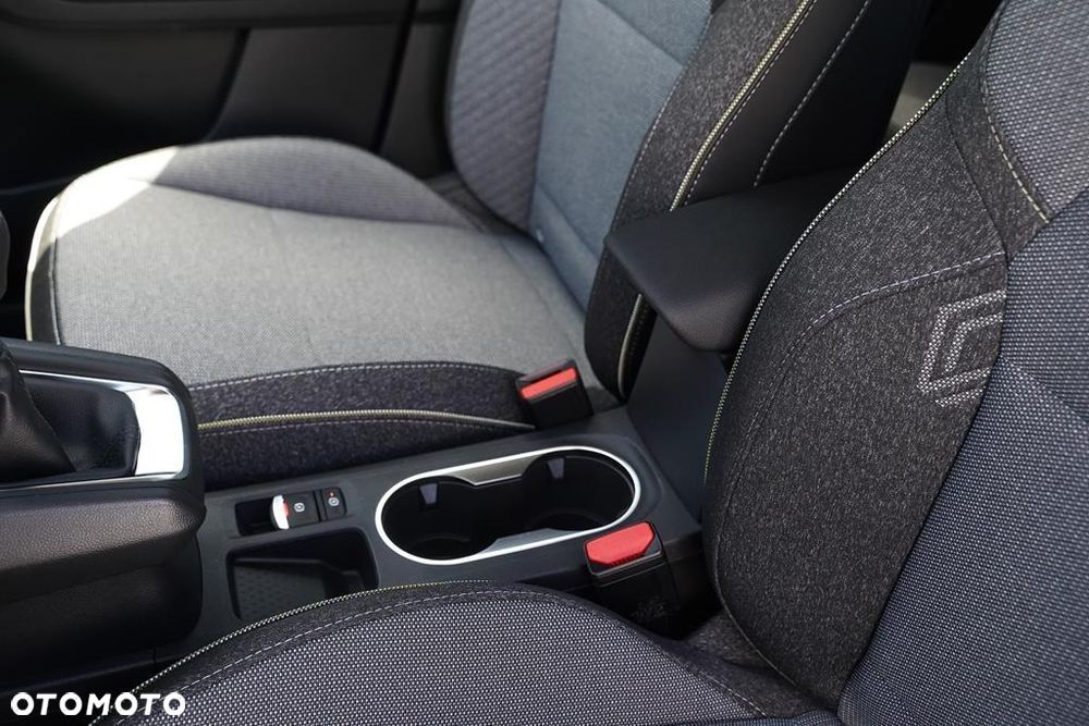 Renault Captur 1.3 TCe mHEV Techno EDC - 25