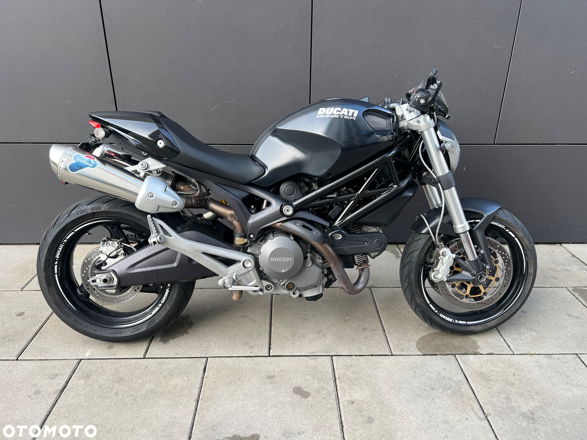 Ducati Monster - 3