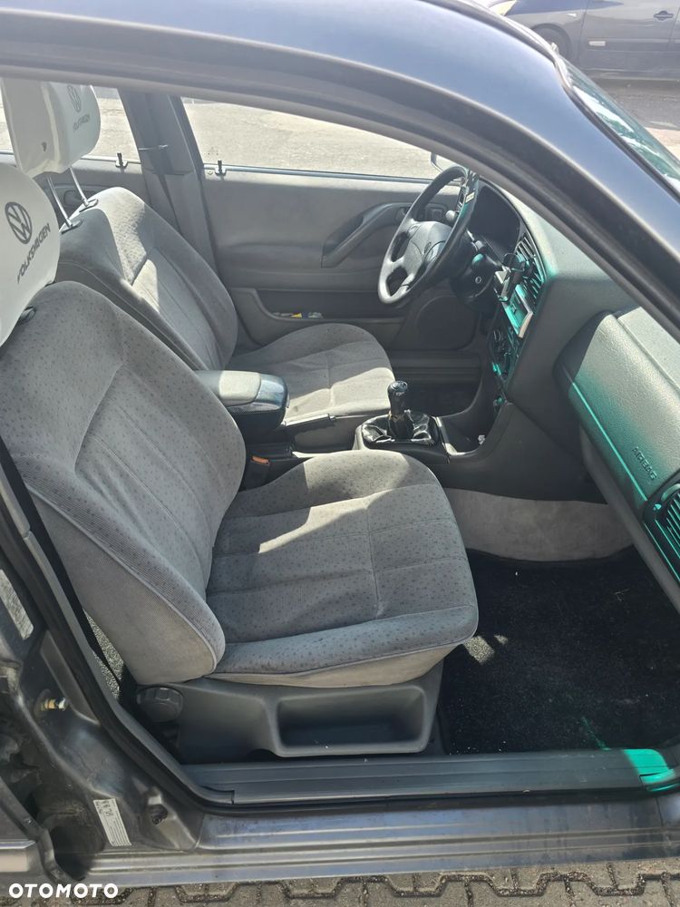 Volkswagen Passat Variant - 3