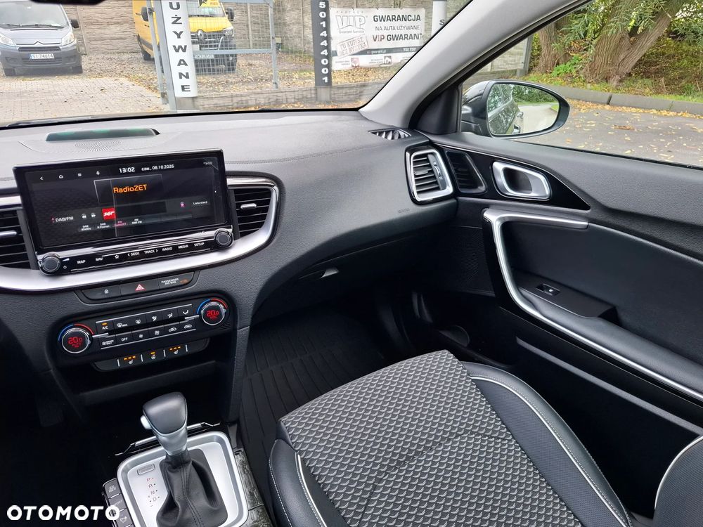 Kia XCeed - 25