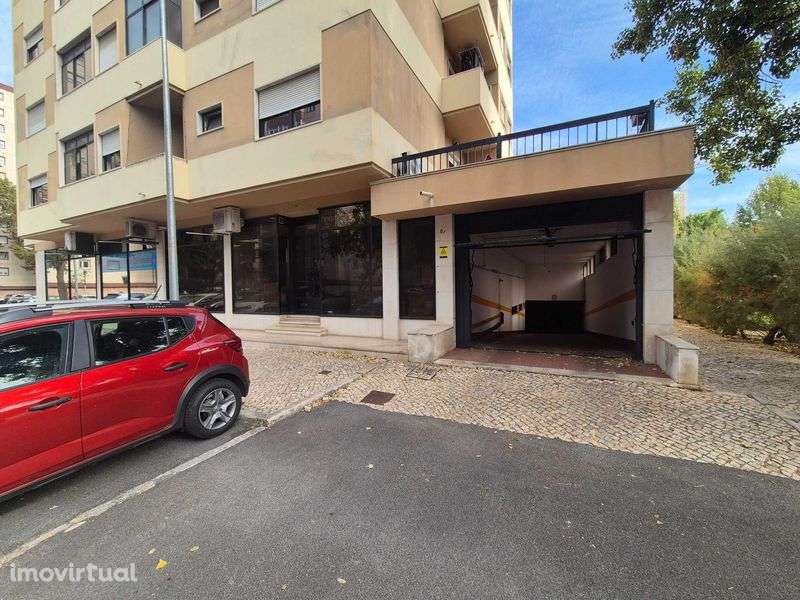 Garagem 3 carros - Miraflores - Grande imagem: 5/8