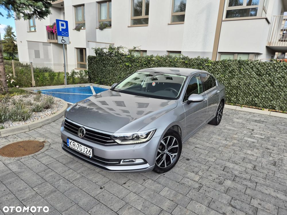 Volkswagen Passat 1.8 TSI BMT Comfortline - 1
