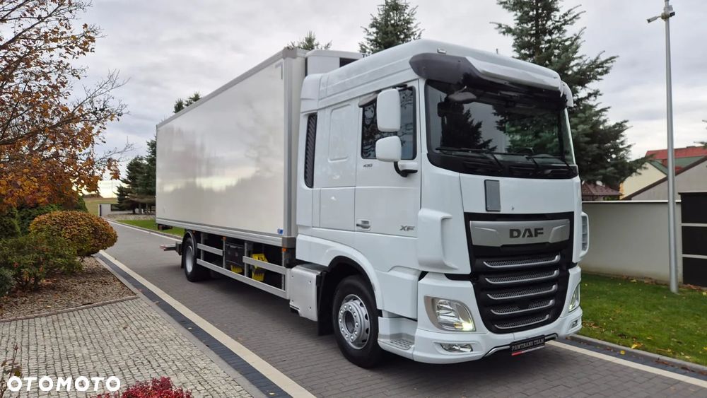 DAF XF 430/// 2022/// PRZEB: 188000 KM/// CHŁODNIA/// THERMO-KING/// WINDA/// STAN JAK NOWY! - 2