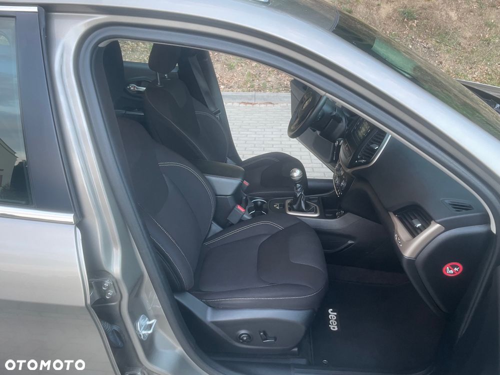 Jeep Cherokee 2.0 MJD 4x2 Longitude EU6 - 9