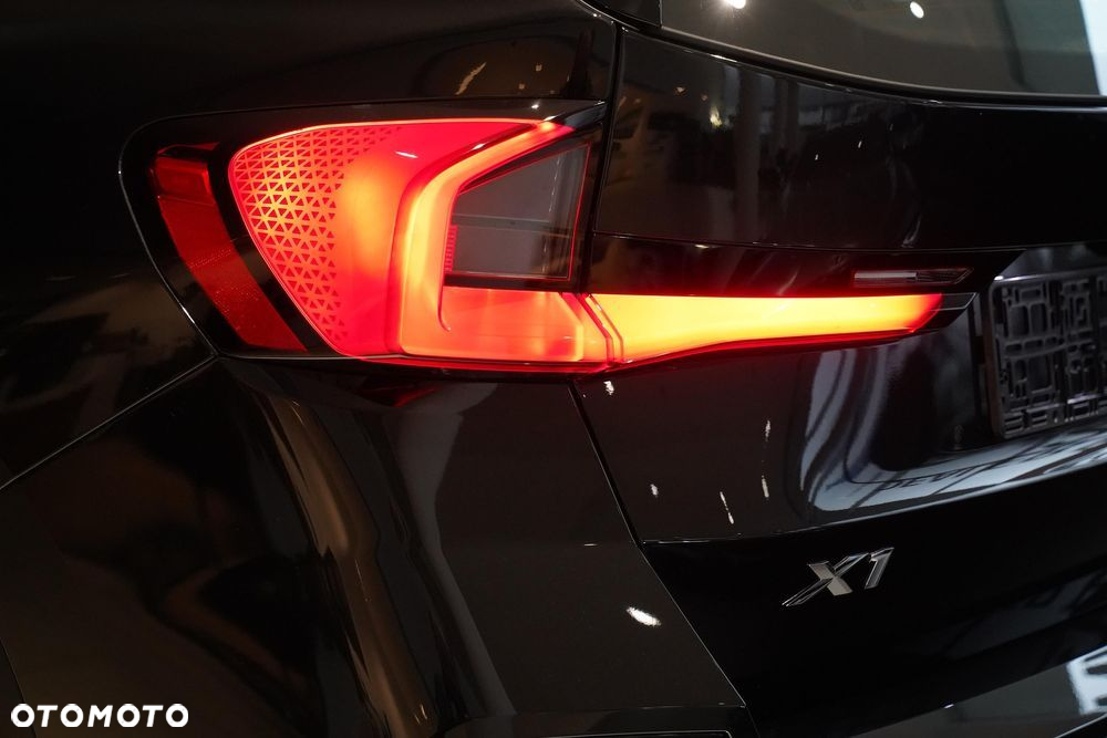 BMW X1 - 24