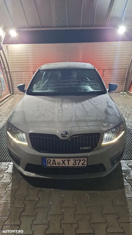 Skoda Octavia 2.0 TDI RS DSG - 11