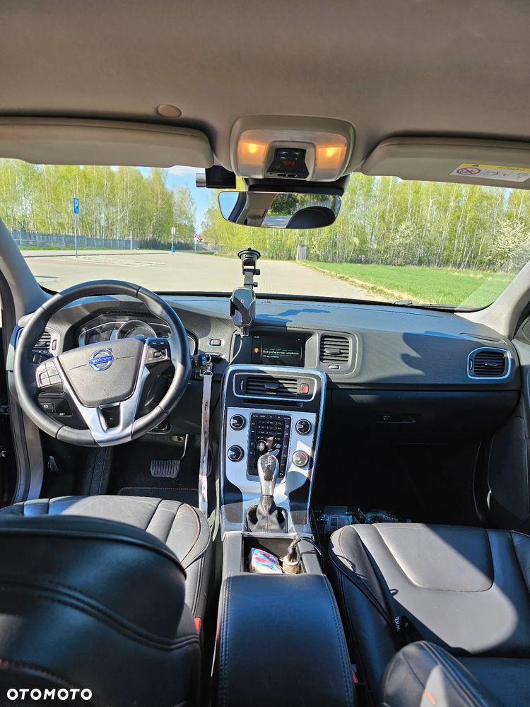 Volvo V60 D4 Drive-E Ocean Race - 9