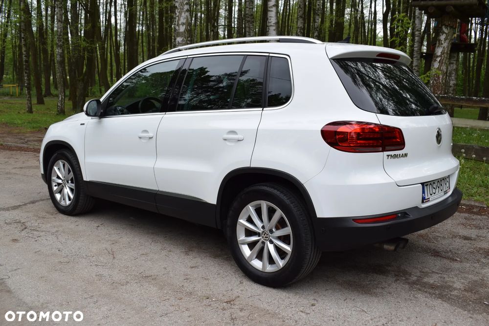 Volkswagen Tiguan 2.0 TDI DPF BlueMotion Technology Lounge Sport & Style - 11