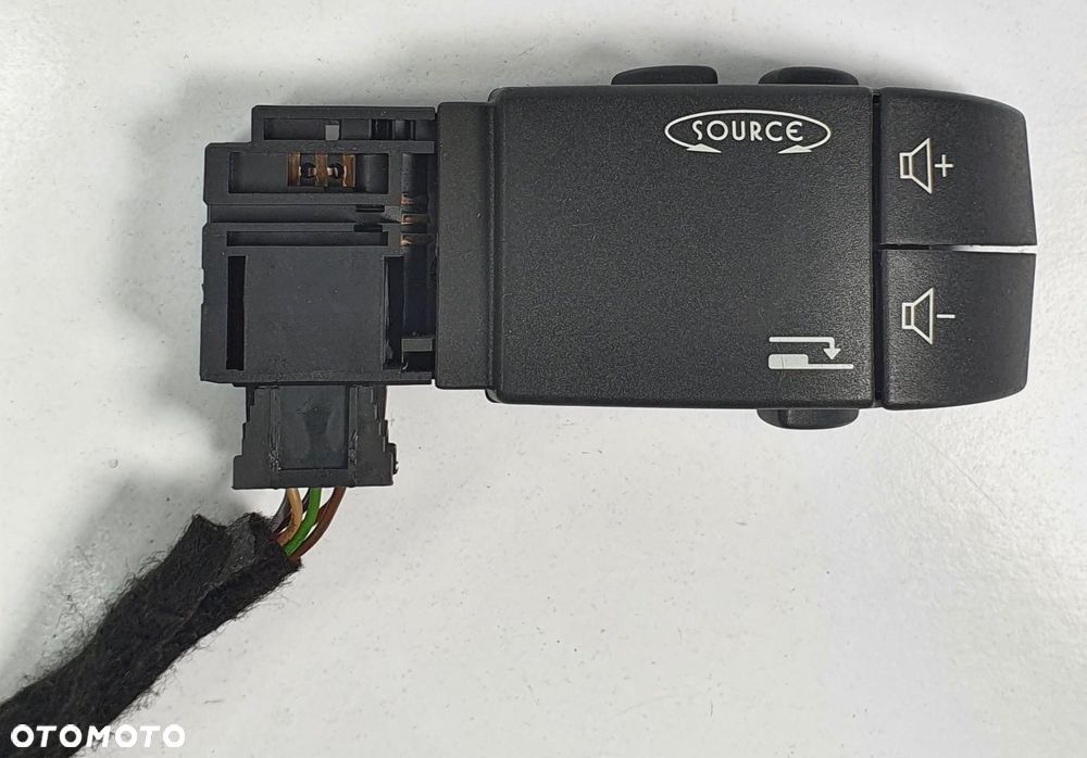 PRZYCISK MULTIFUNKCJI RADIA RENAULT TRAFIC II 8200009040 - 1