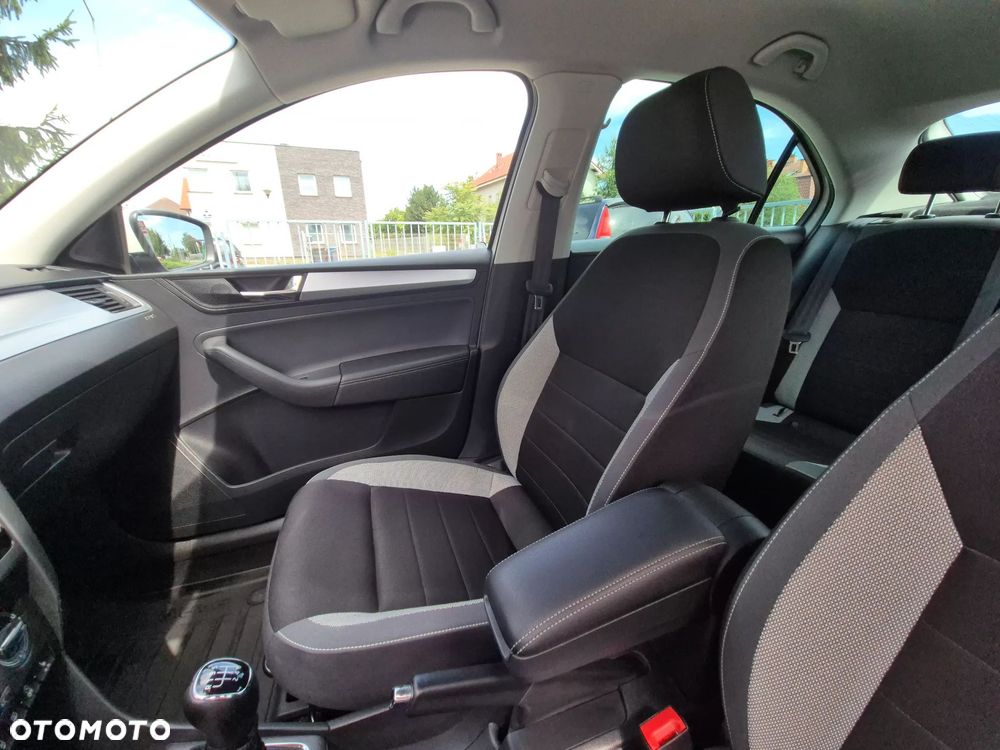 Skoda RAPID 1.0 TSI Ambition - 15