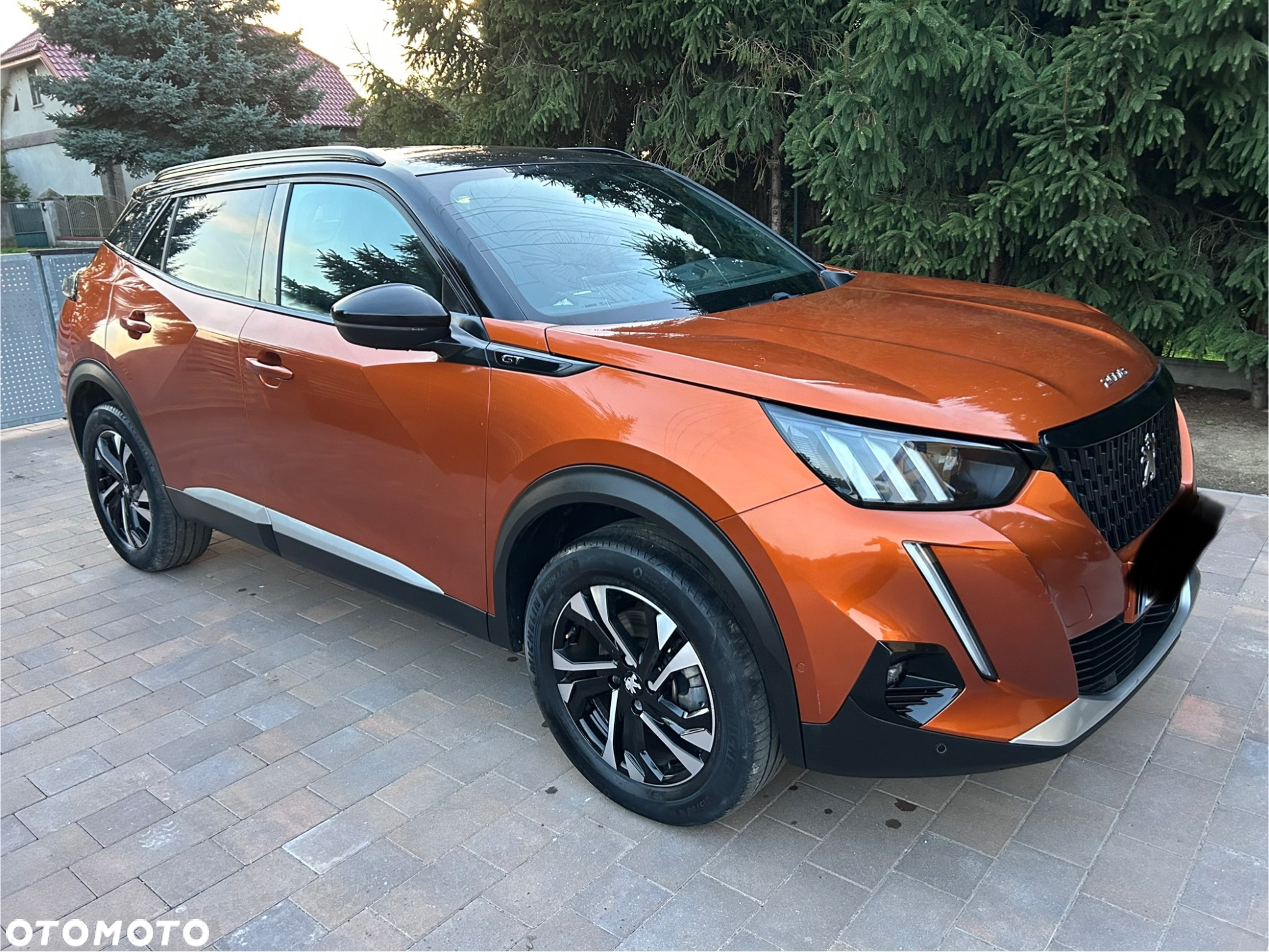 Peugeot 2008 BlueHDi 130 EAT8 GT - 2