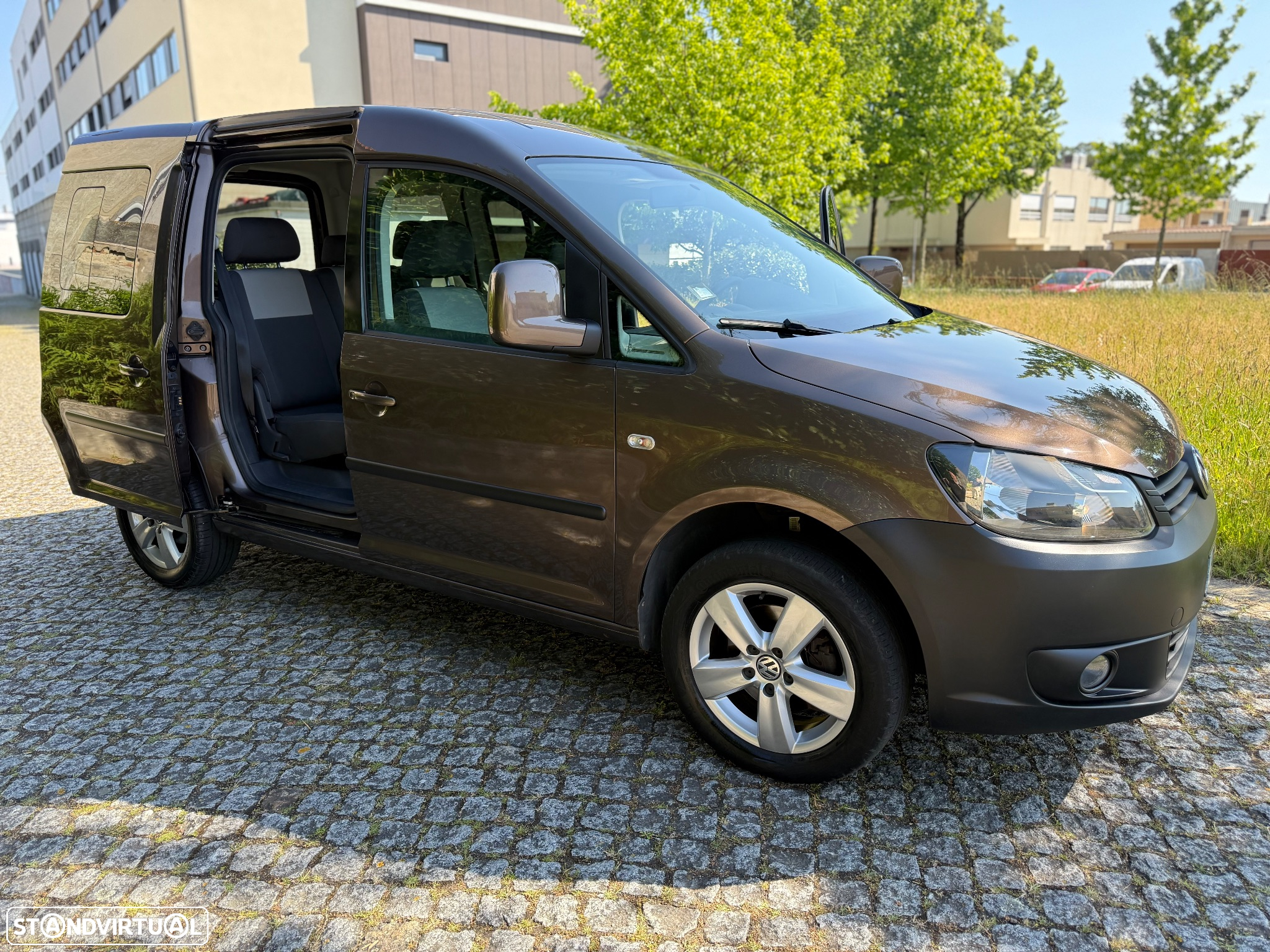 VW Caddy 1.6 TDi Blue.Confortline - 22