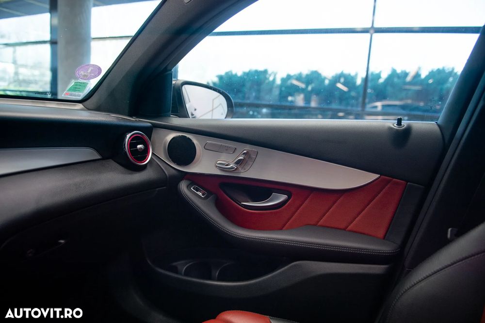 Mercedes-Benz GLC Coupe 350 e 4Matic 7G-TRONIC AMG Line - 34