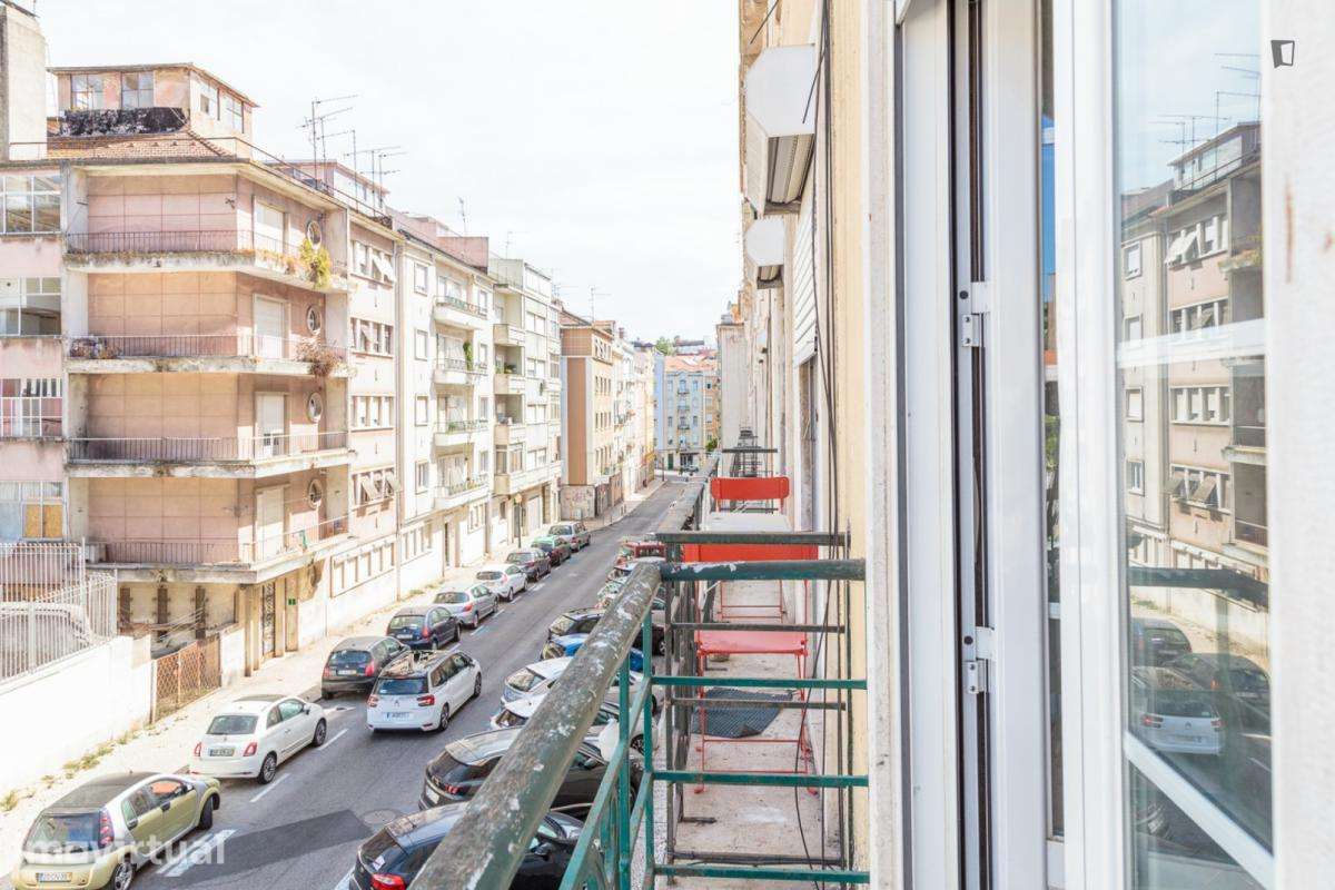 Quarto - localizado em Arroios Lisbon - Grande imagem: 3/10