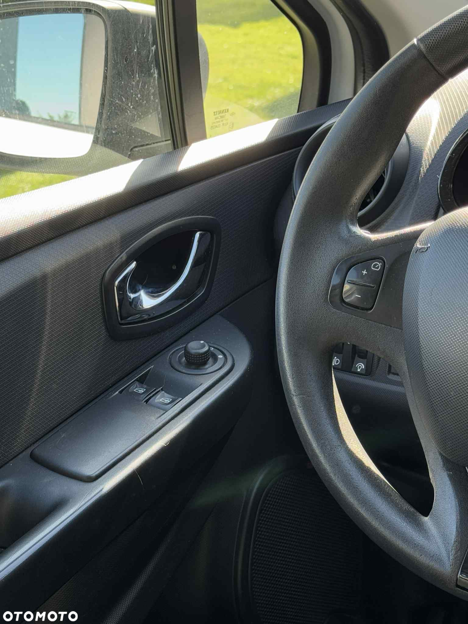 Renault Clio 1.5 dCi Alize - 11