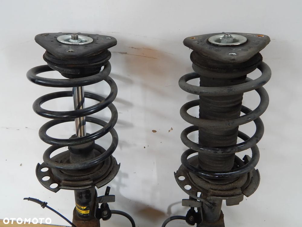 Zwrotnica piasta amortyzator Mcperson przód Ford Focus MK3 10-18 TDCI Łuków części - 3