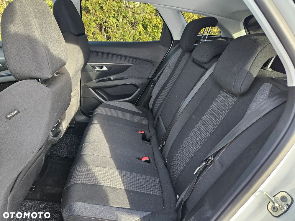 Peugeot 3008 BlueHDi 130 Stop & Start EAT8 Active Pack - 11