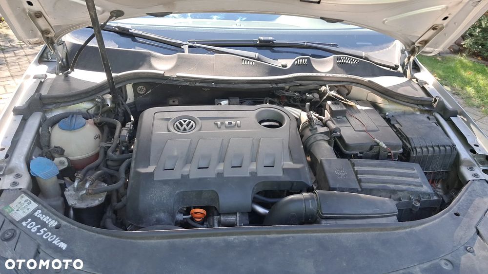 Volkswagen Passat 2.0 TDI Comfortline DSG - 13
