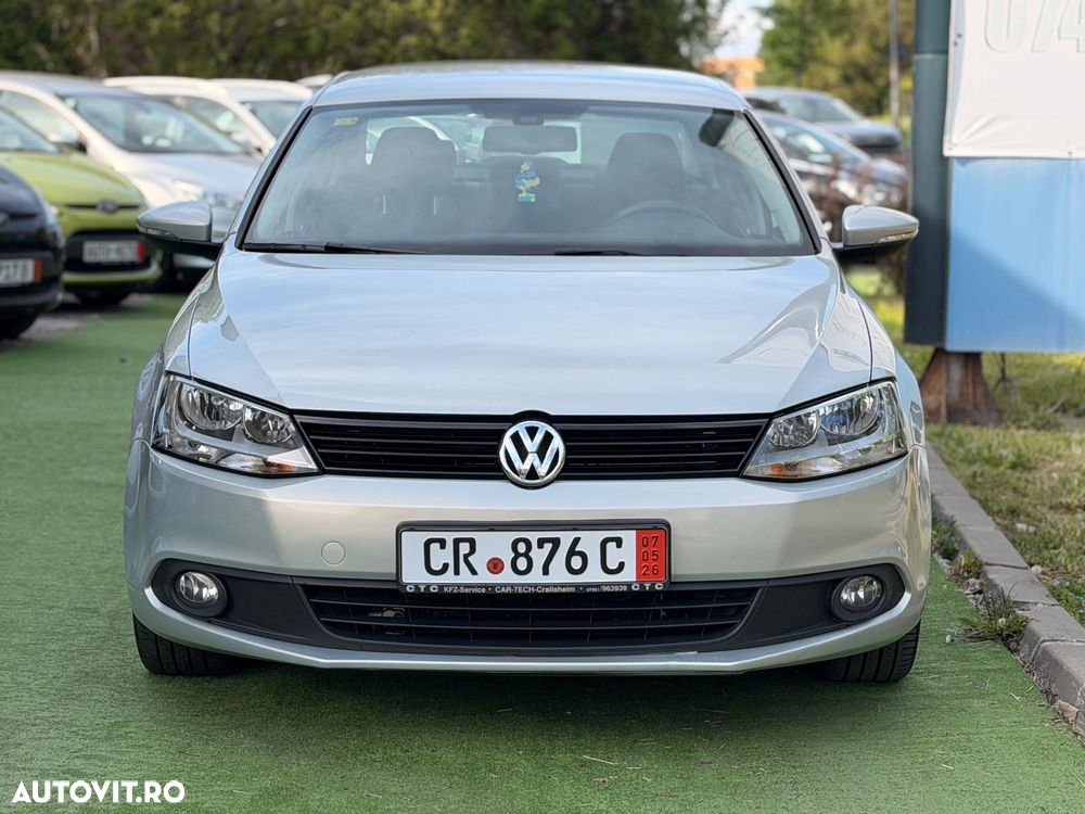 Volkswagen Jetta 1.6 TDI Blue Motion Technology Life - 2
