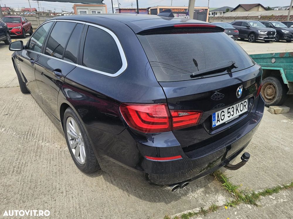 BMW Seria 5 520d Touring - 6
