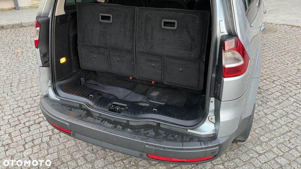 Ford Galaxy 2.0 TDCi Titanium - 13