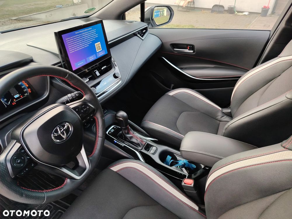 Toyota Corolla 1.8 Hybrid GR Sport - 38