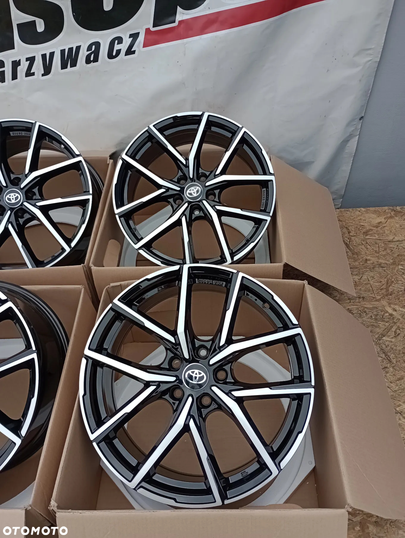 FELGI ALUMINIOWE NOWE 5x114 R19 8J ET40 TOYOTA AURIS AVENSIS BZ4X CAMRY C-HR COROLLA RAV4 VERSO YARIS CROSS - 5