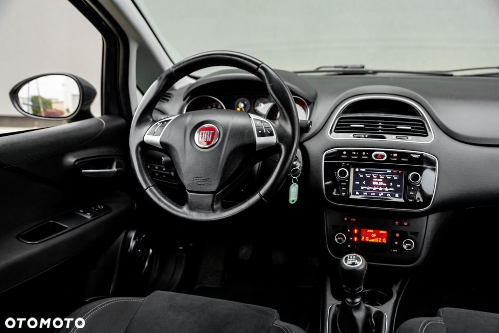 Fiat Punto 1.4 Easy S&S - 23