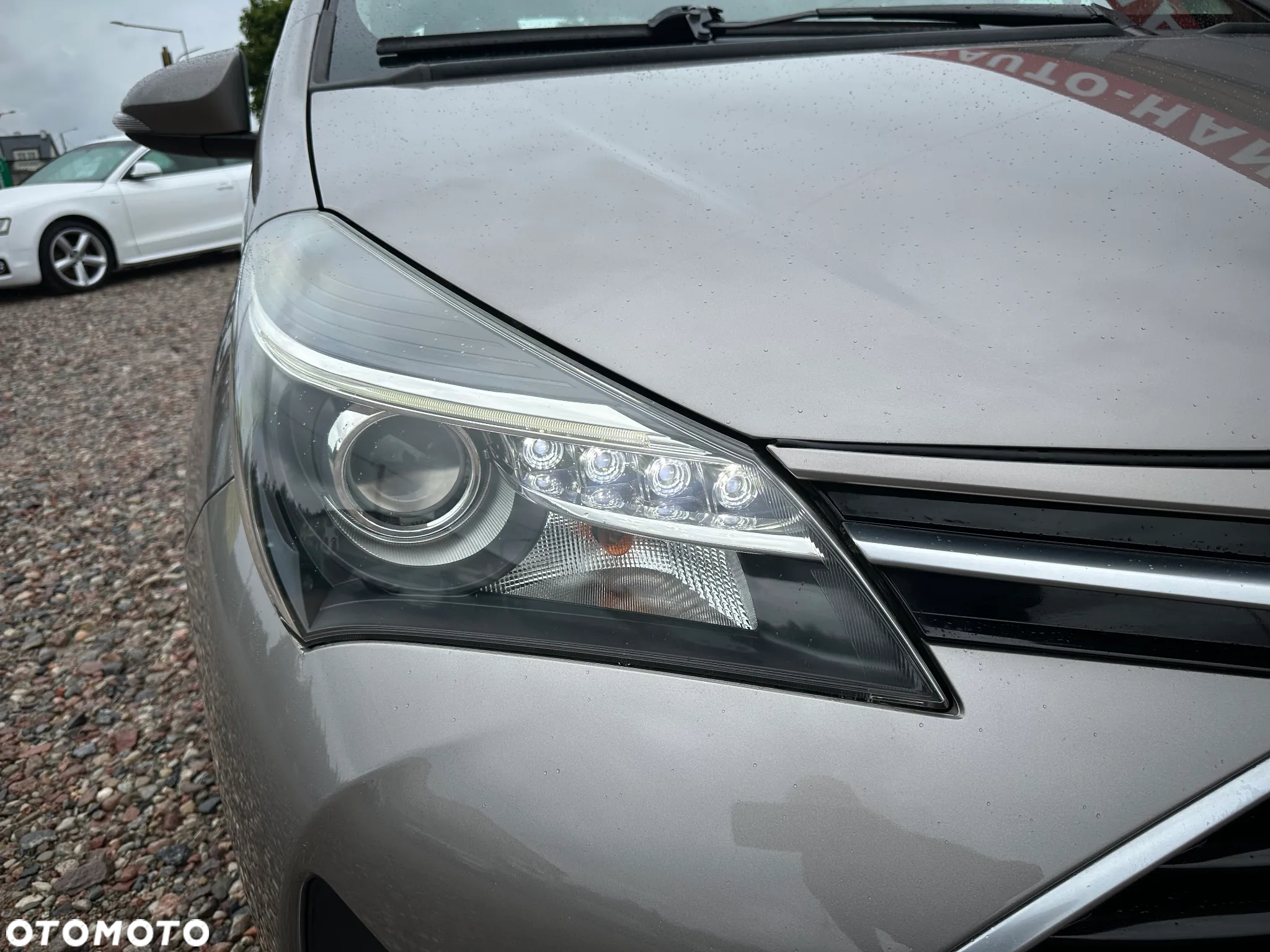 Toyota Yaris - 8