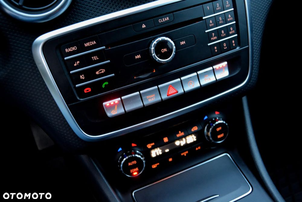 Mercedes-Benz Klasa A 180 7G-DCT - 15