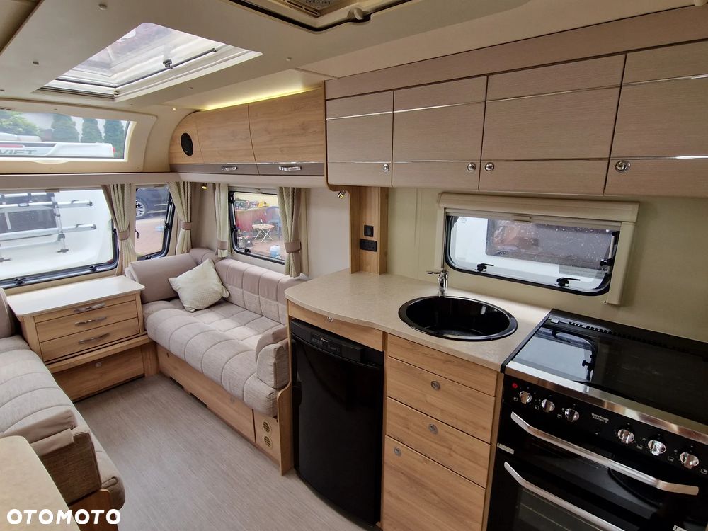 Elddis Hartfield - 6