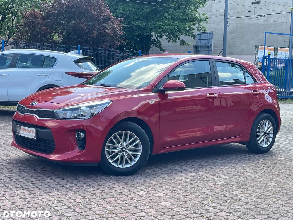 Kia Rio 1.2 L - 1