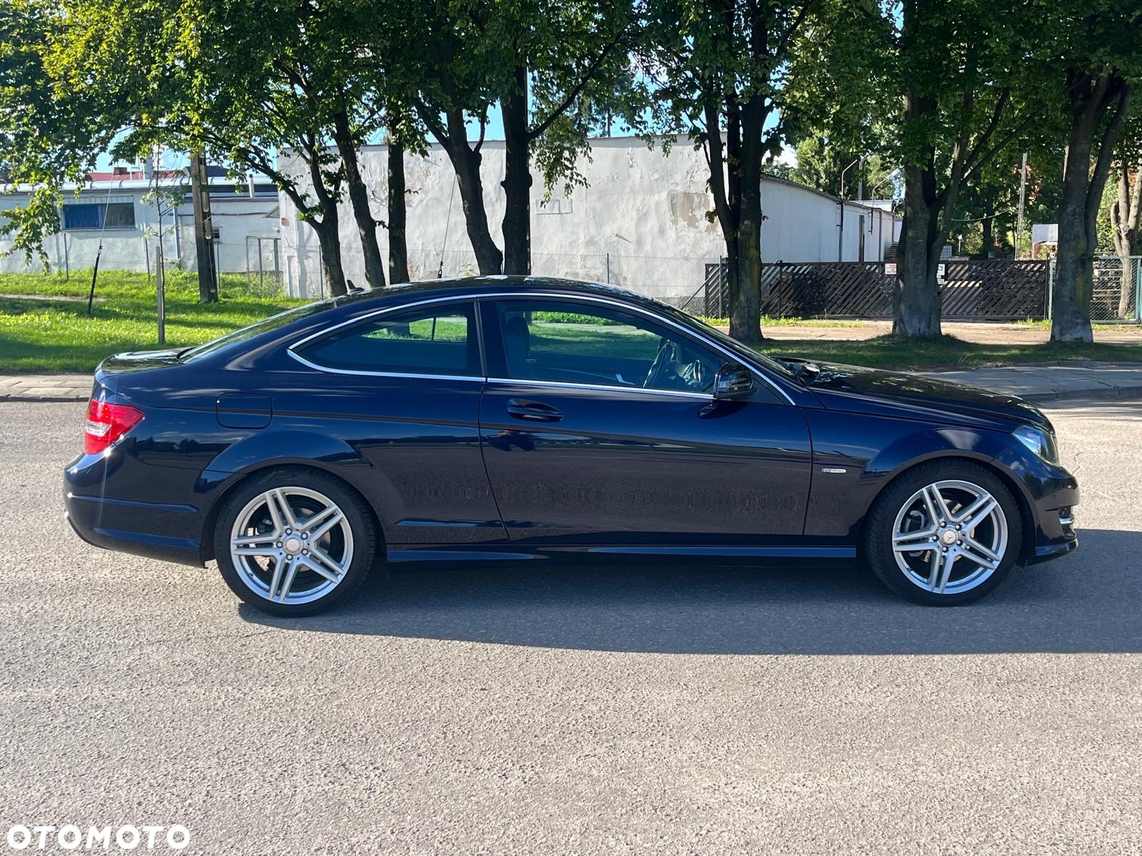 Mercedes-Benz Klasa C 180 CGI BlueEff - 5