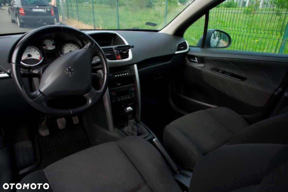 Peugeot 207 1.4 - 2