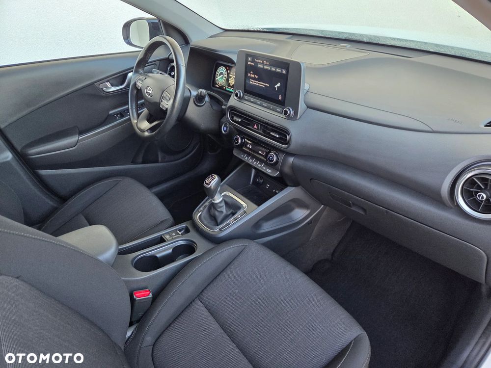 Hyundai Kona - 11