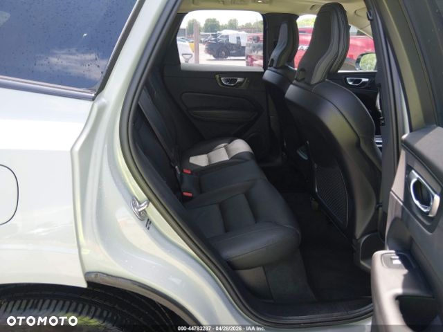 Volvo XC 90 T5 AWD Geartronic RDesign - 6