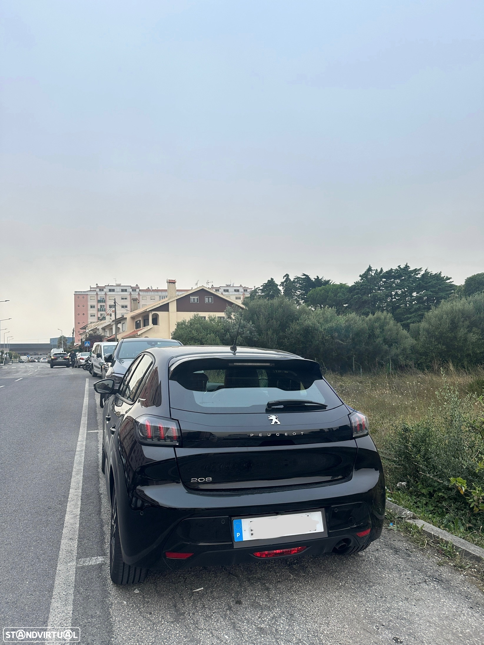 Peugeot 208 1.2 PureTech Allure EAT8 - 2