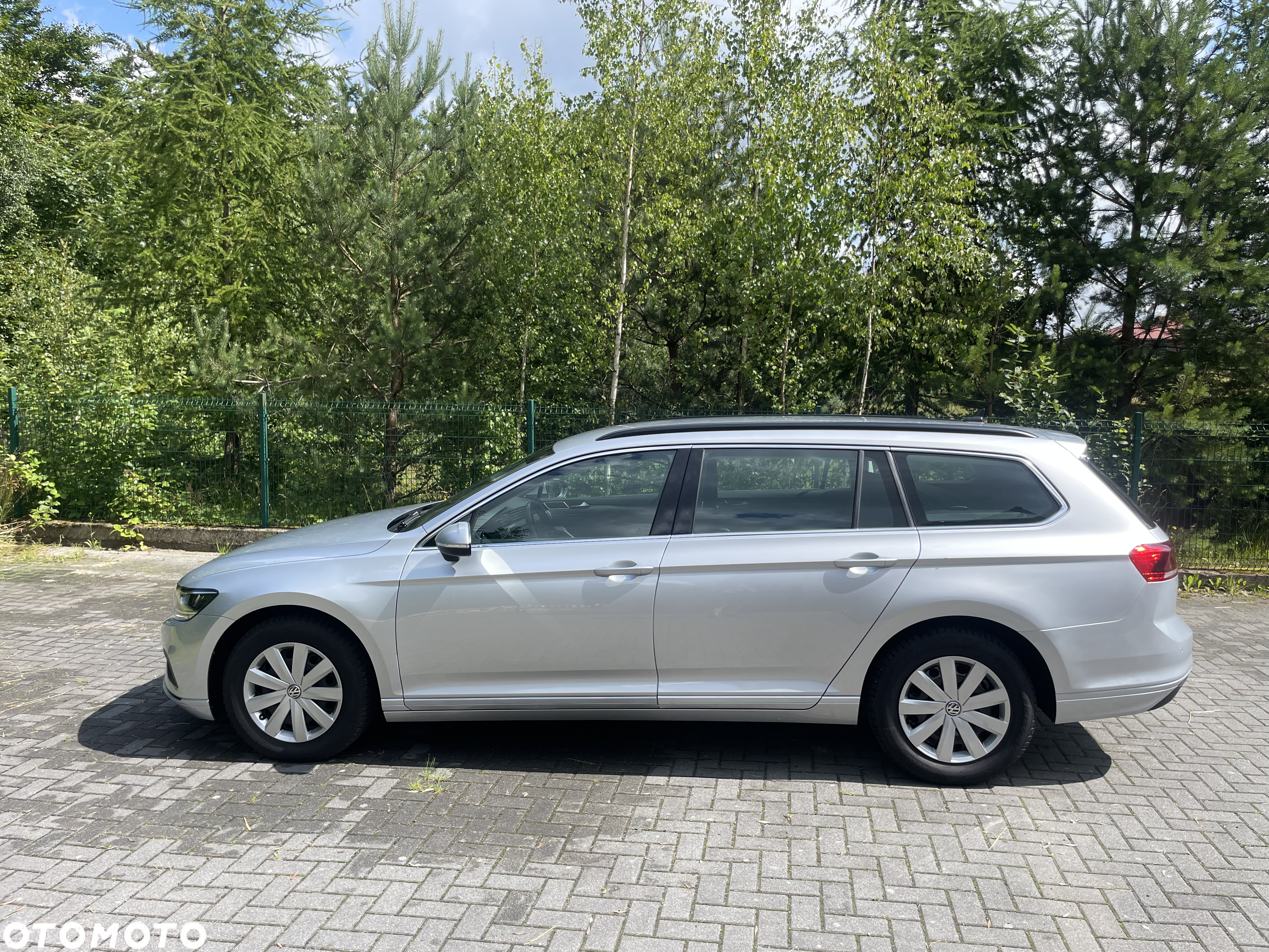 Volkswagen Passat Variant 2.0 TDI SCR DSG Business - 3