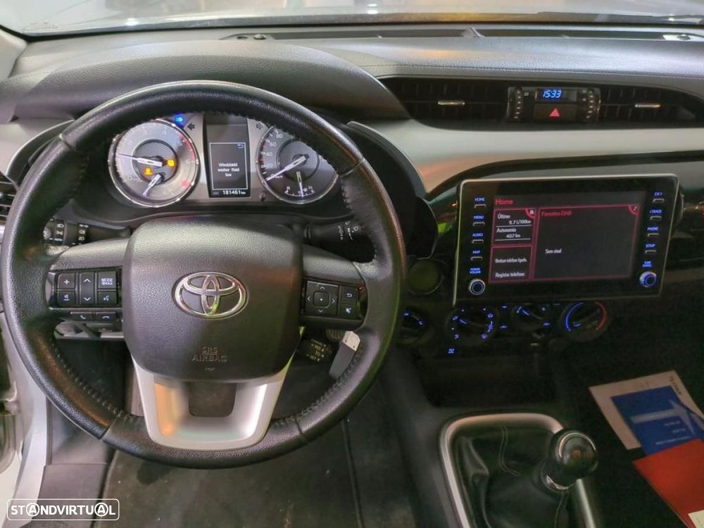 Toyota Hilux 2.4 D-4D 4WD Trial 3L c/IVA - 6