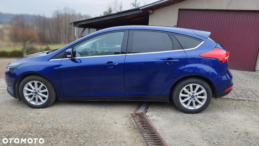 Ford Focus 1.0 EcoBoost Titanium - 4