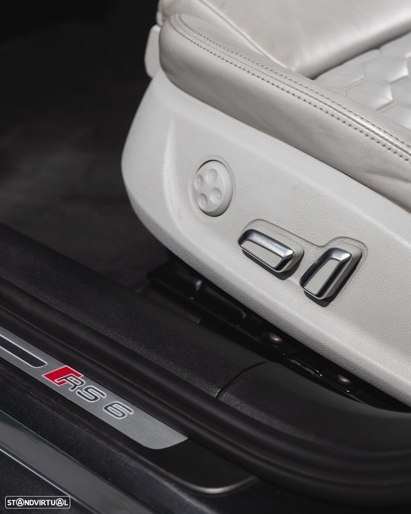 Audi RS6 Avant 4.0 TFSi Plus quattro Tiptronic - 12