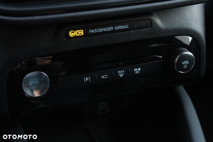 Ford Kuga 2.5 Duratec PHEV ST-LINE X - 19