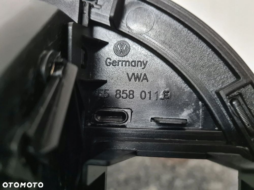 VW T5 LIFT MULTIVAN osłona ramka radia konsoli 7E5858011E - 4