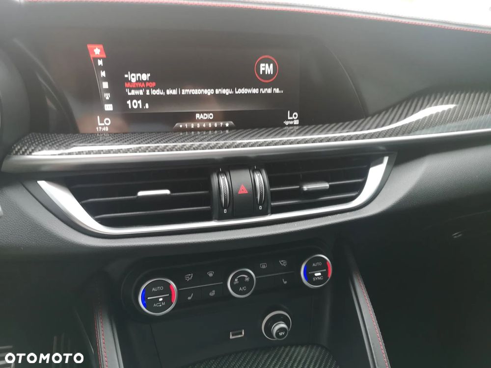 Alfa Romeo Stelvio 2.9 V6 Bi-Turbo Quadrifoglio Q4 - 13