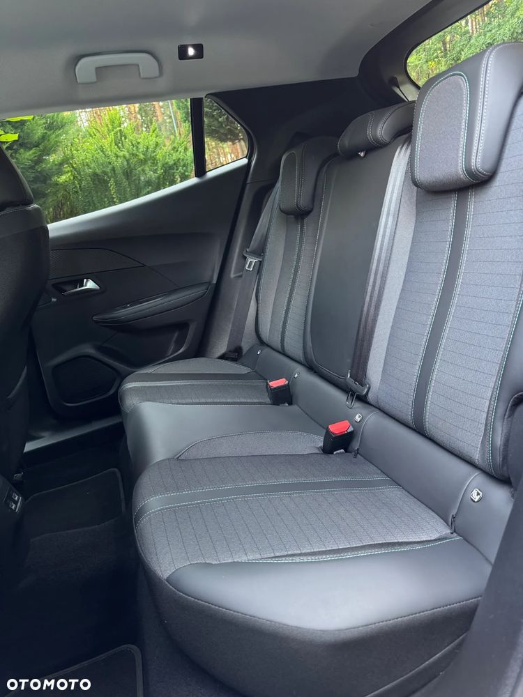 Peugeot 2008 1.2 PureTech Allure S&S EAT8 - 14