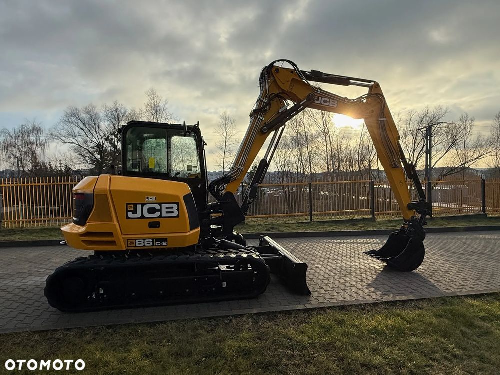 JCB 86C-2 - 16