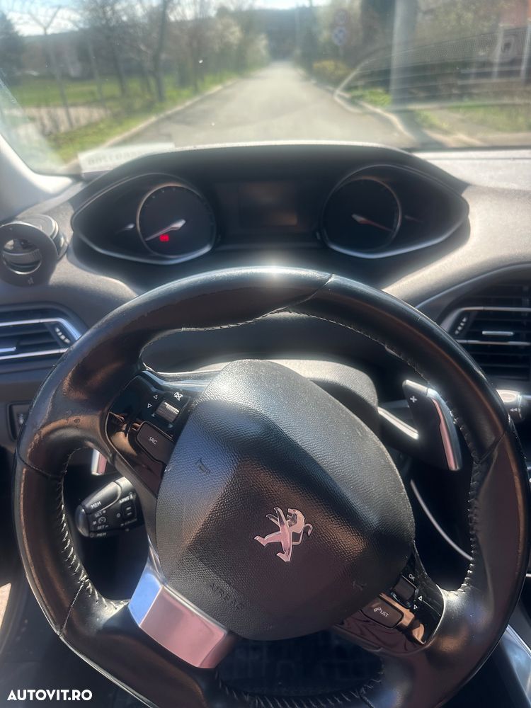 Peugeot 308 1.5L BlueHDI 130 S&S EAT8 Active - 8